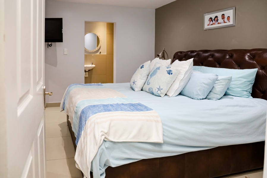 3 Bedroom Property for Sale in Strandfontein Village Western Cape